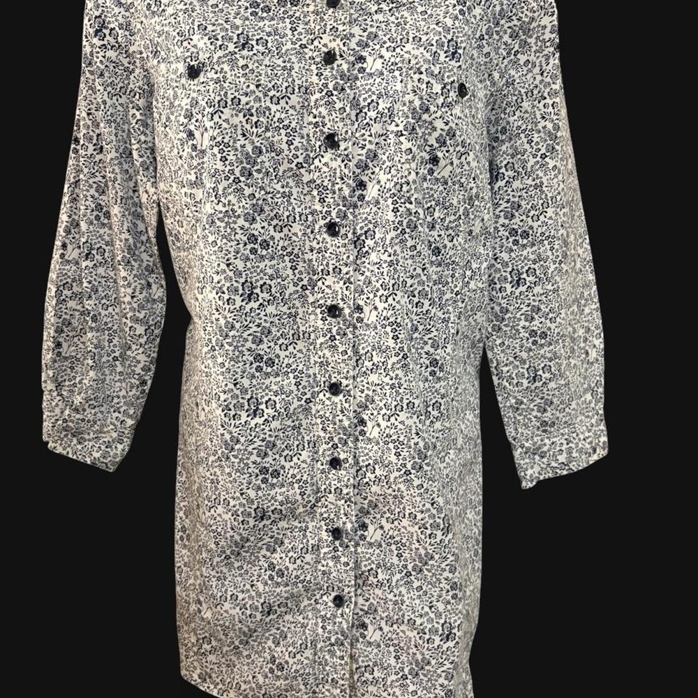 Duluth Trading Co Blue Floral Organic Cotton Button Down Shirt 3/4 Sleeve Med
